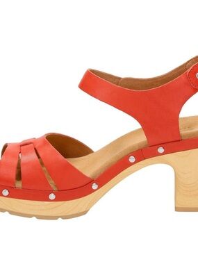 Clarks  Red Leather Ledella Trail Platform Sandal with vintage 70s styling